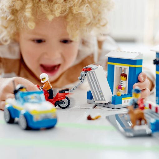Perseguição na Delegacia de Polícia Lego City - Imagem 5