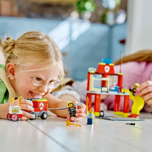 Caminhão e Corpo de Bombeiros Lego City - Imagem 2