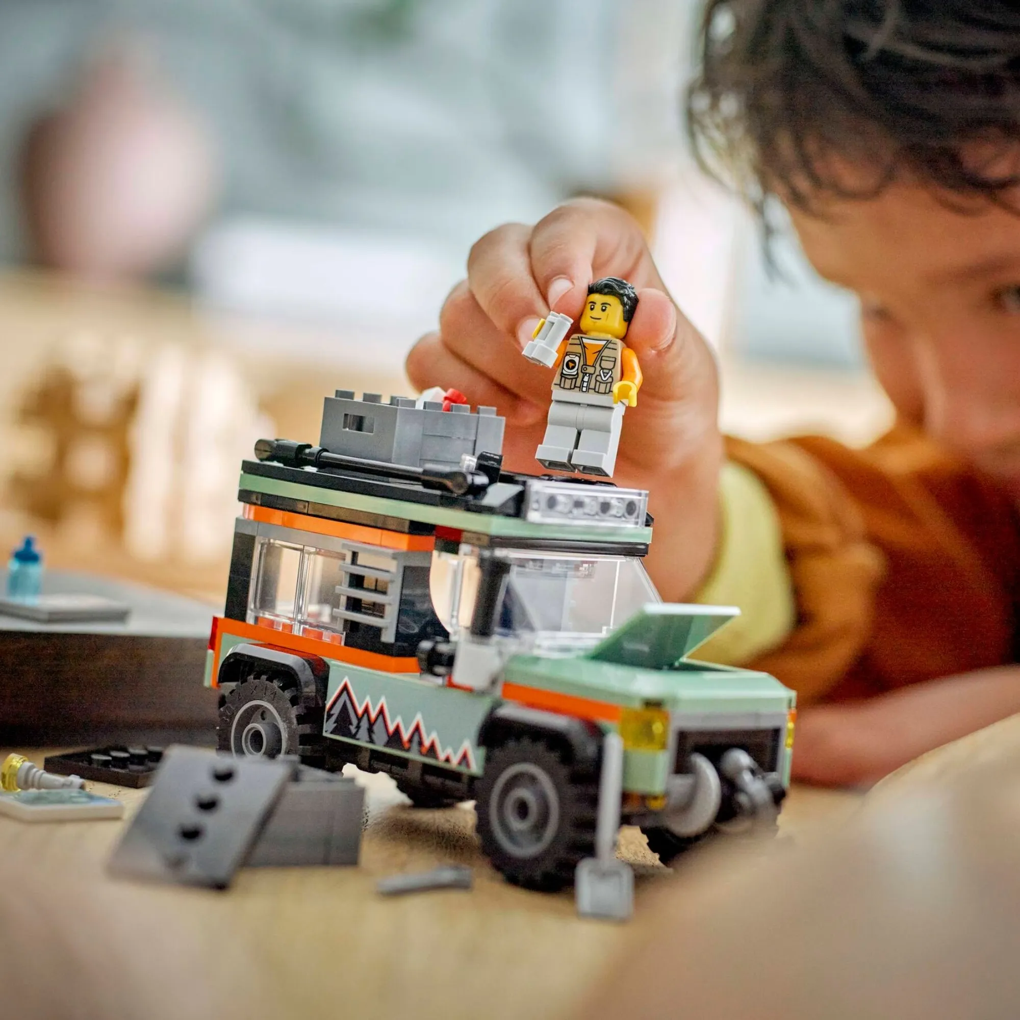 Utilitário Off-Road 4X4 Lego City - Imagem 2